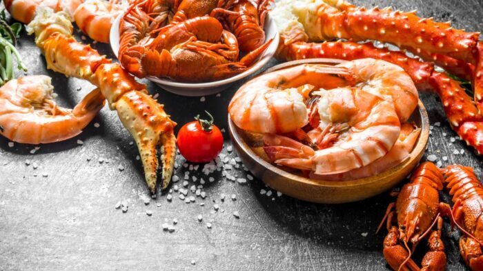 delicious-cooked-shrimp-crab-and-crayfish